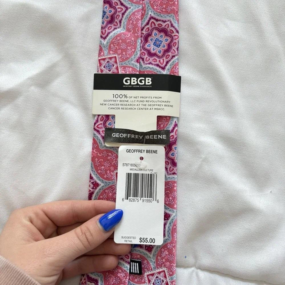 NWT Geoffrey Beene 100% Silk Tie Pink Paisley Floral Quiet Luxury Designer‎